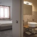 Za House *